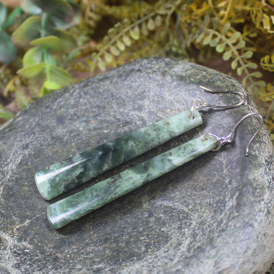 Roimata or Teardrop earrings carved from Kawakawa Pounamu - NZ Greenstone