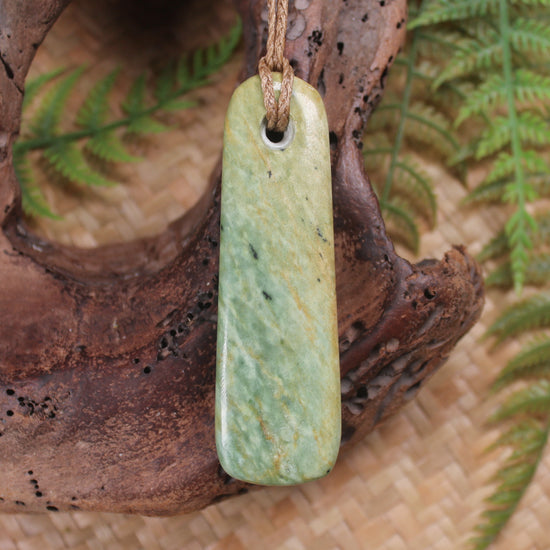 Toki or Adze Pendant carved from Flower Jade Pounamu - NZ Greenstone