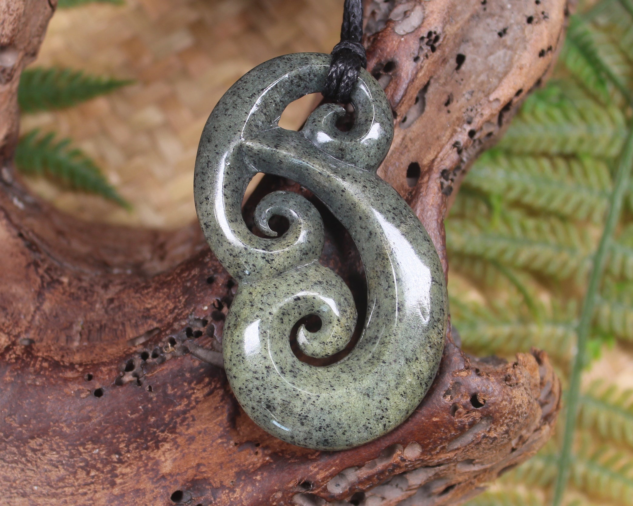 Hammerhead pendant carved from NZ Serpentine