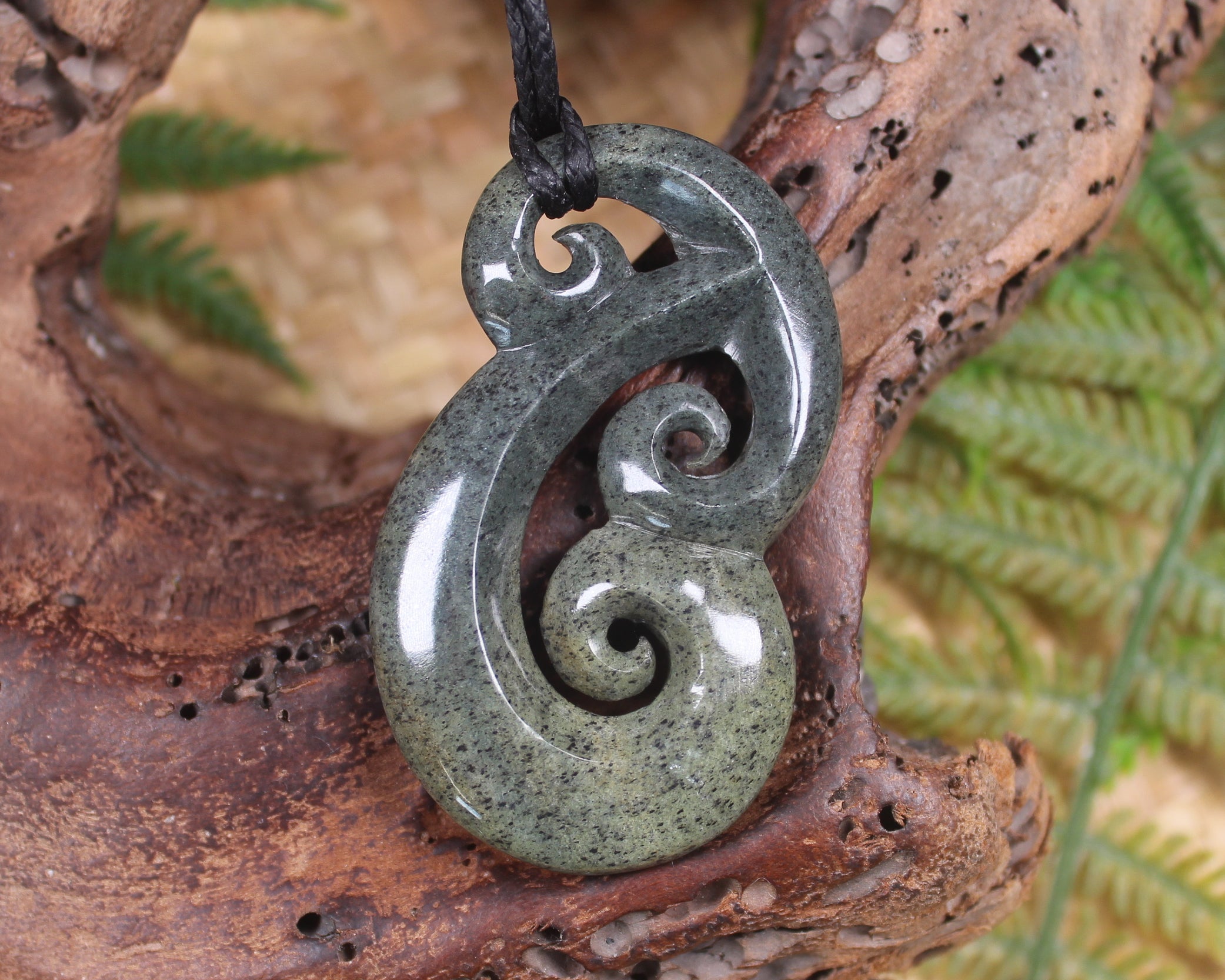 Hammerhead pendant carved from NZ Serpentine