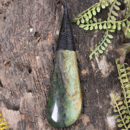 Flower Jade Pounamu - NZ Greenstone