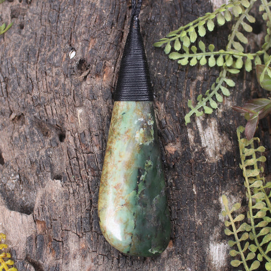 Flower Jade Pounamu - NZ Greenstone