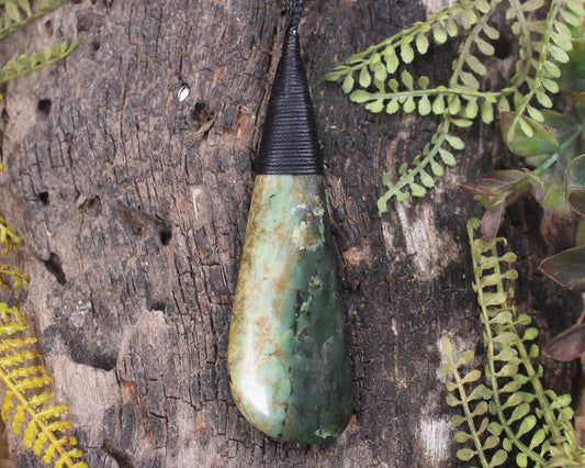 Flower Jade Pounamu - NZ Greenstone
