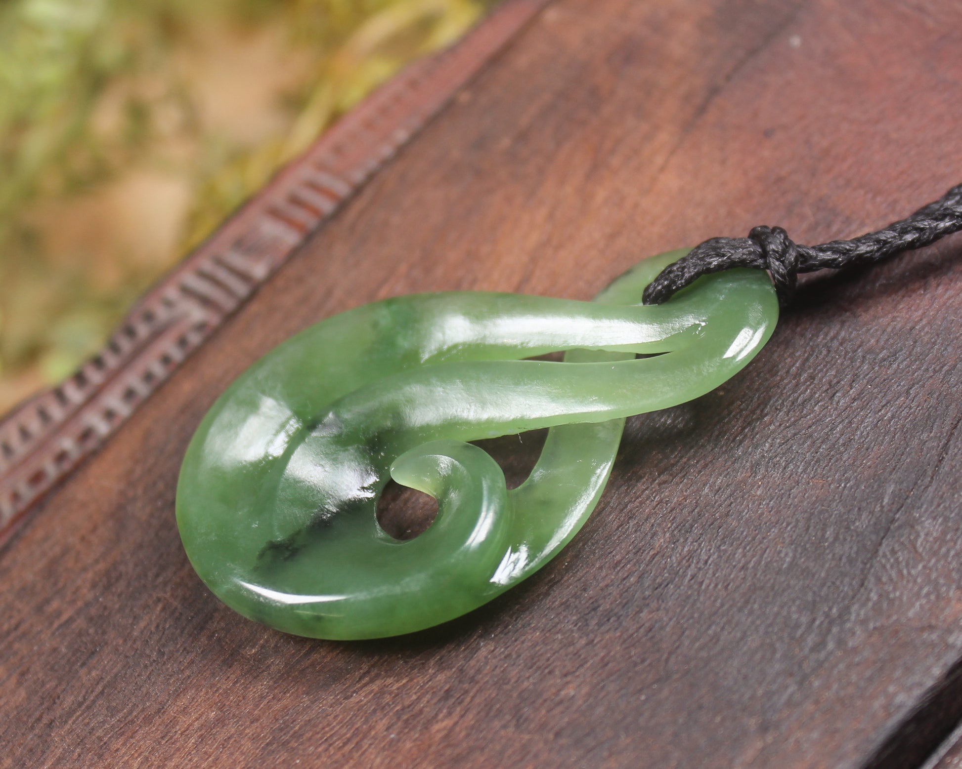 Hapopo Pounamu Koru Twist