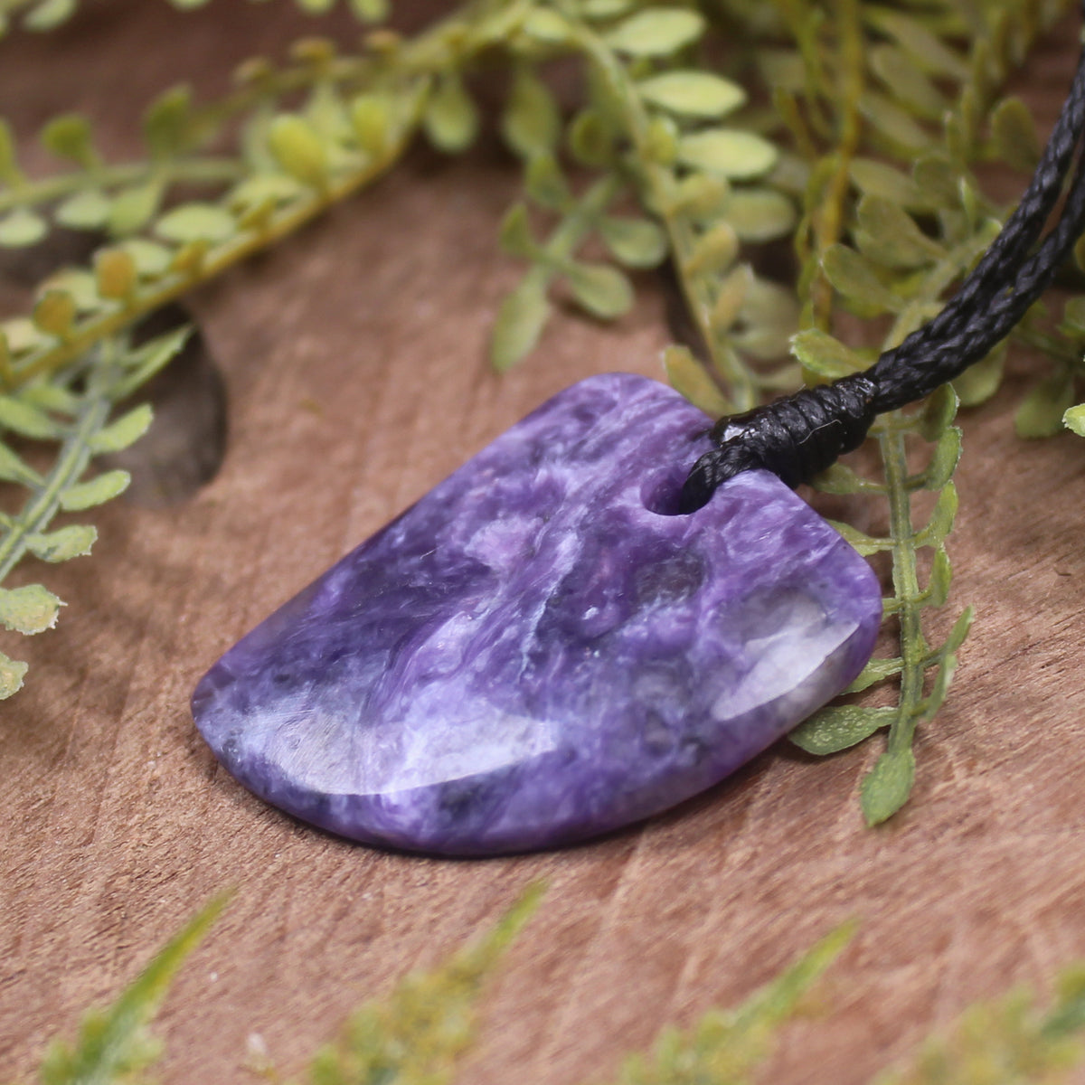 Charoite Tooth Pendant Niho