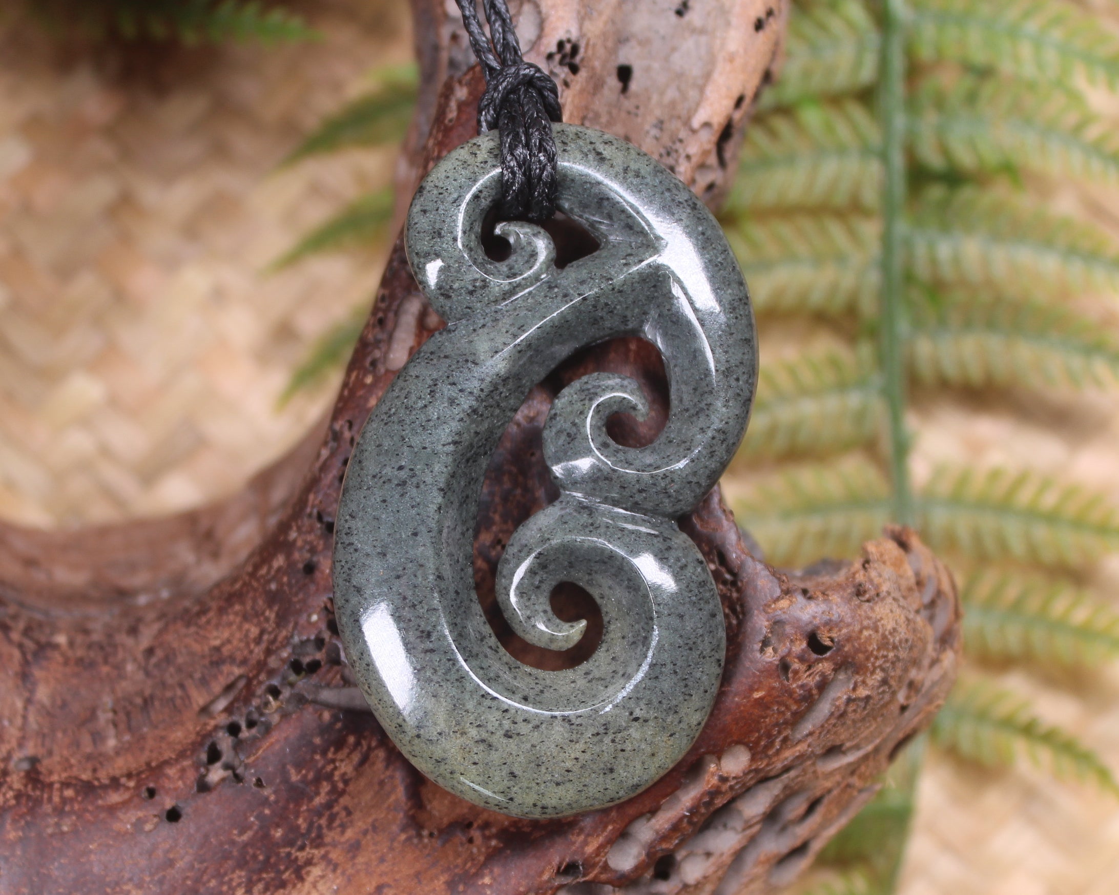 Hammerhead pendant carved from NZ Serpentine