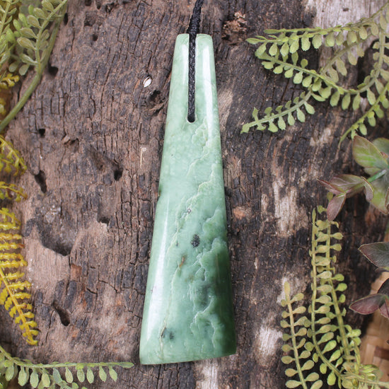 Kawakawa Pounamu Toki