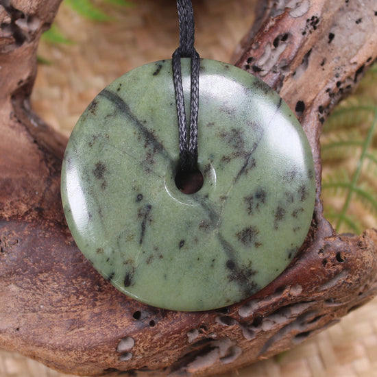 Porowhita carved from Rimu Pounamu - NZ Greenstone