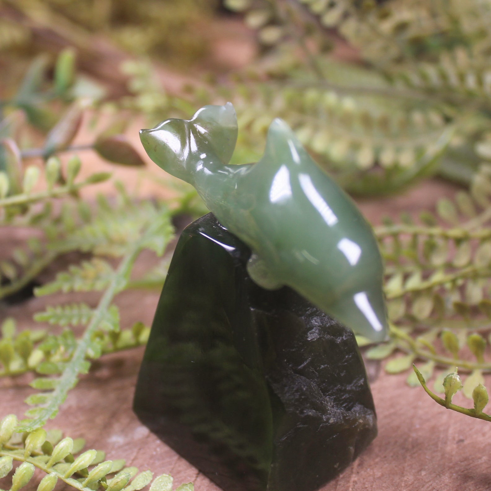 Hapopo Pounamu Dolphin Sculpture - NZ Greenstone
