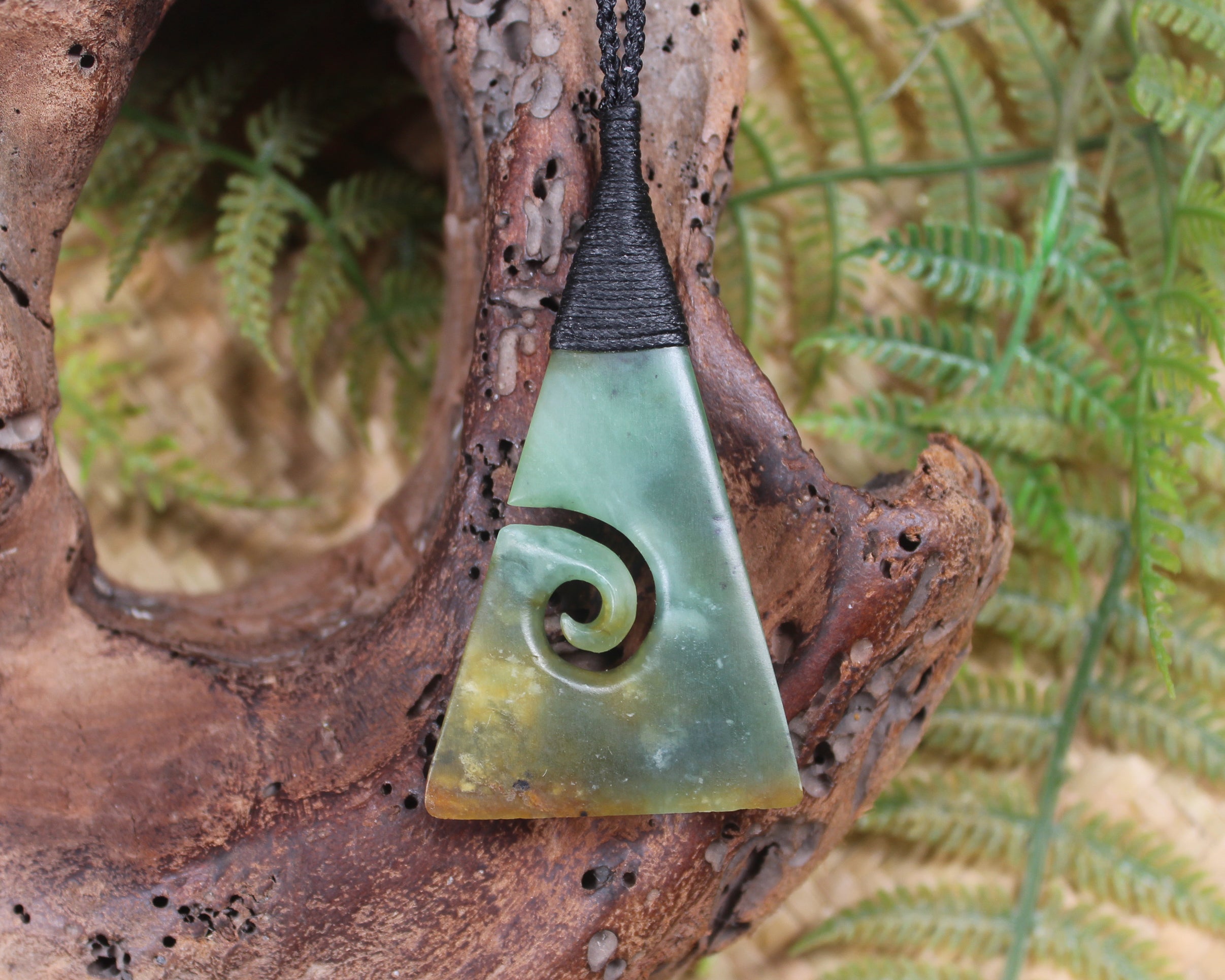 Toki or Adze with Koru carved from Hapopo Pounamu - NZ Greenstone