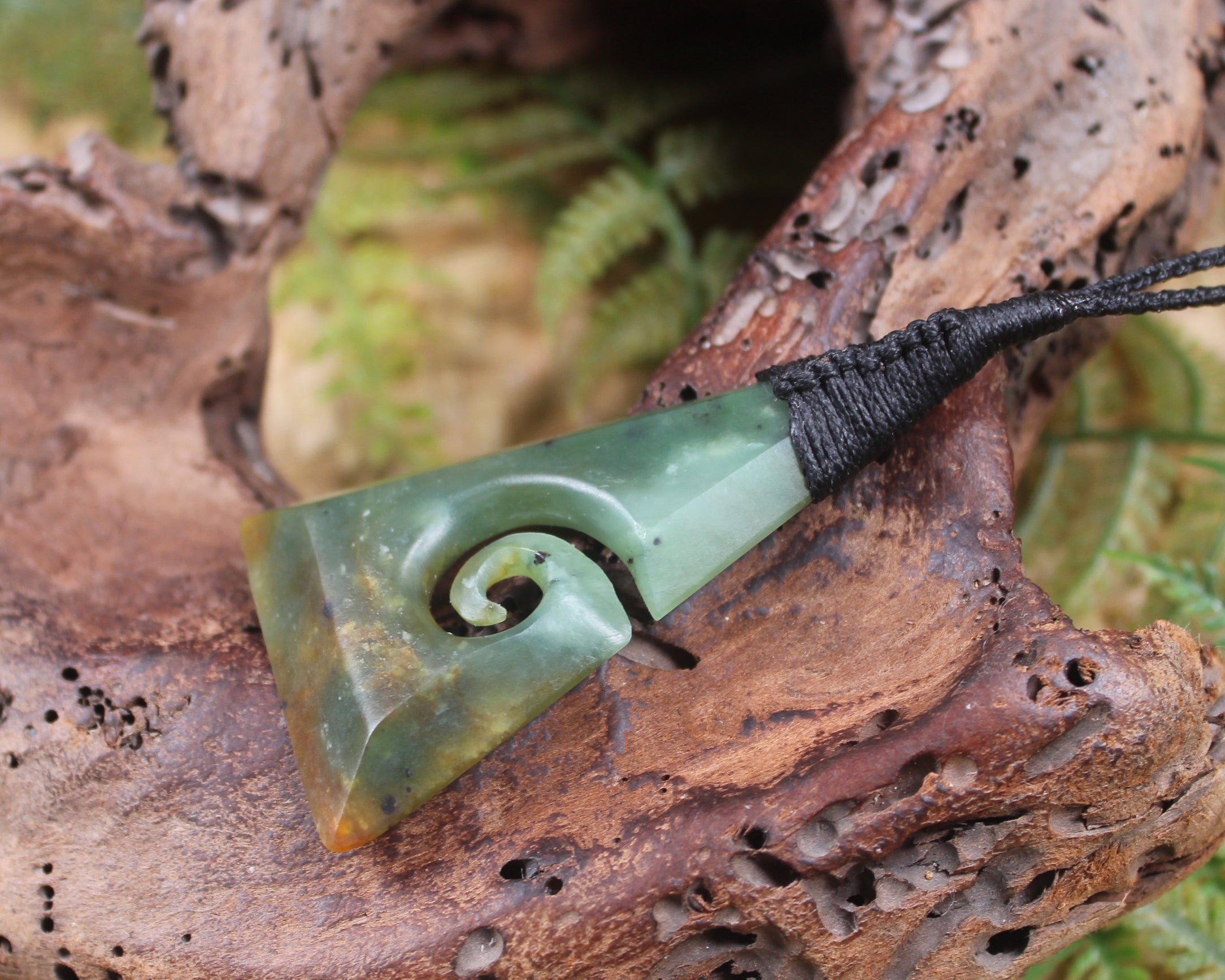 Toki or Adze with Koru carved from Hapopo Pounamu - NZ Greenstone