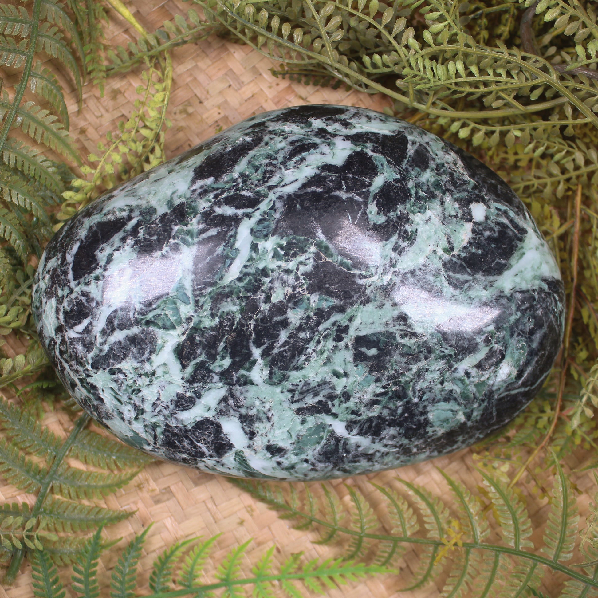 Freeform Serpentine Pounamu Sculpture - NZ Greenstone