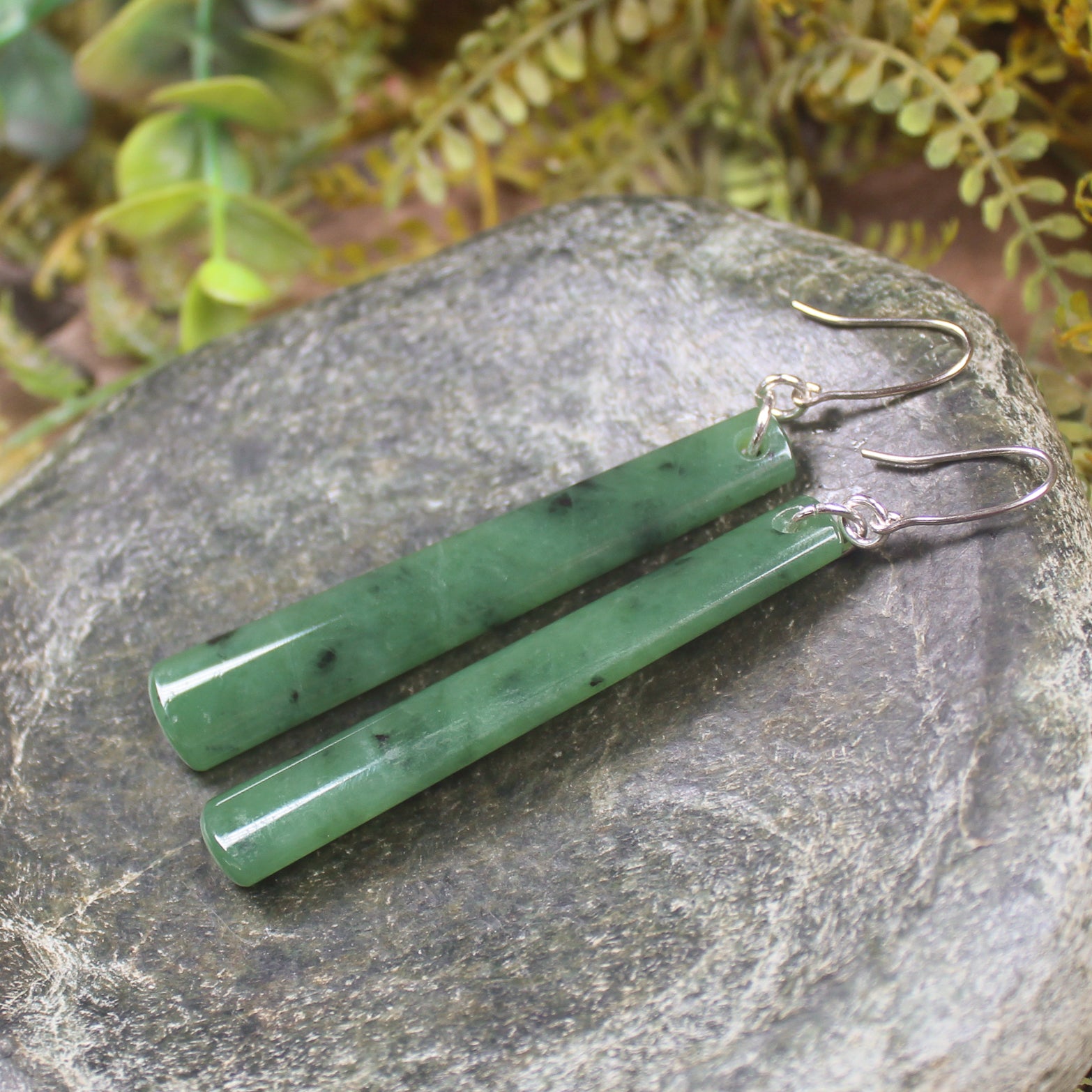 NZ Greenstone Roimata Earrings Hapopo Pounamu