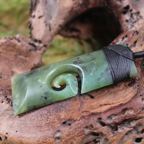 Toki or Adze with Koru carved from Hapopo Pounamu - NZ Greenstone