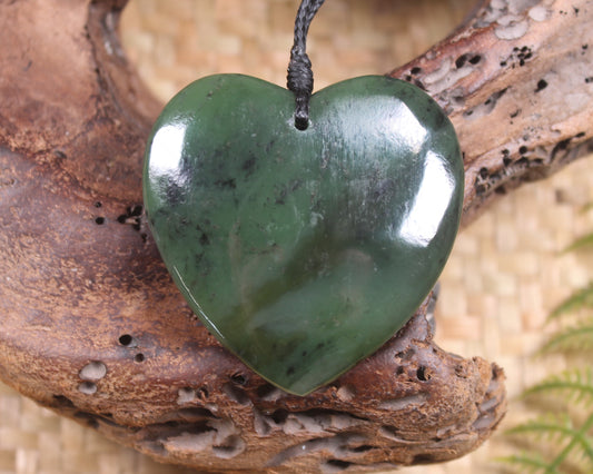 Heart carved from Hapopo Pounamu - NZ Greenstone