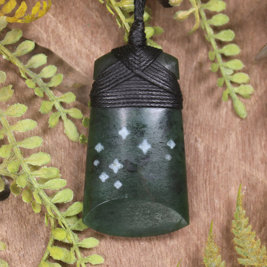 Kawakawa Pounamu Toki
