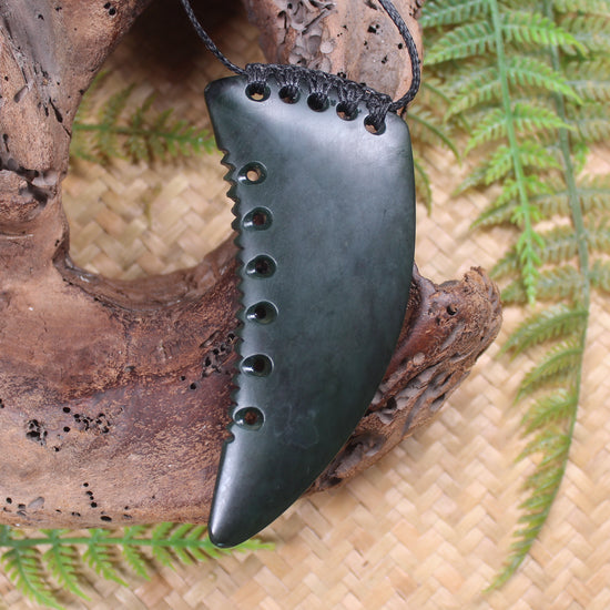 Taniwha Tooth or Niho carved from Kawakawa Pounamu - NZ Greenstone