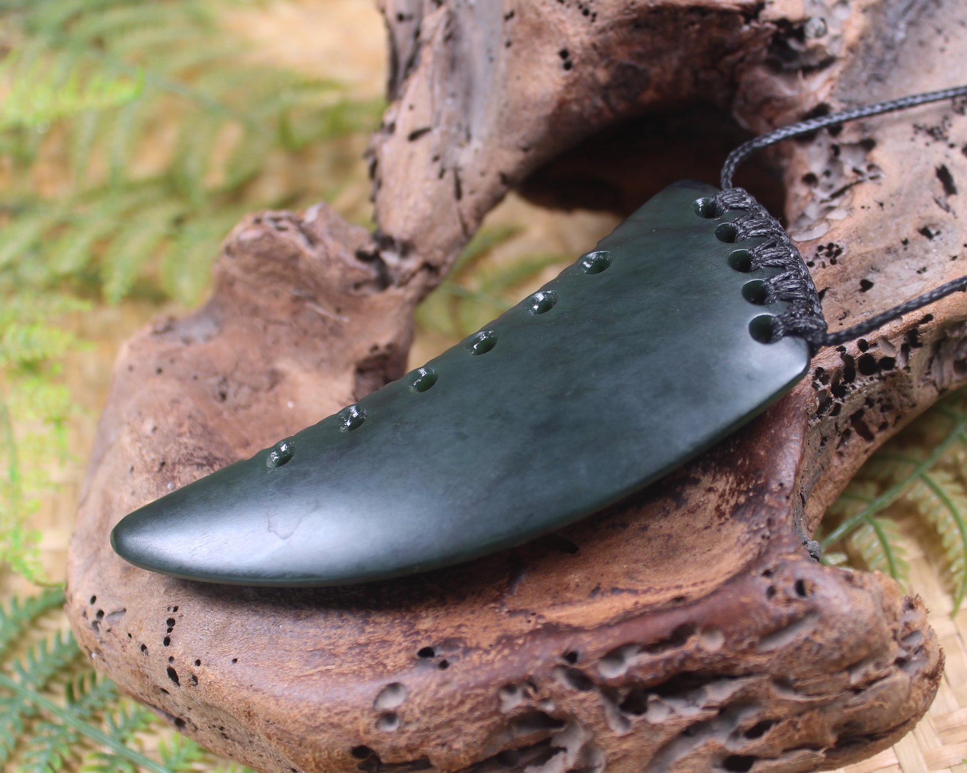 Taniwha Tooth or Niho carved from Kawakawa Pounamu - NZ Greenstone