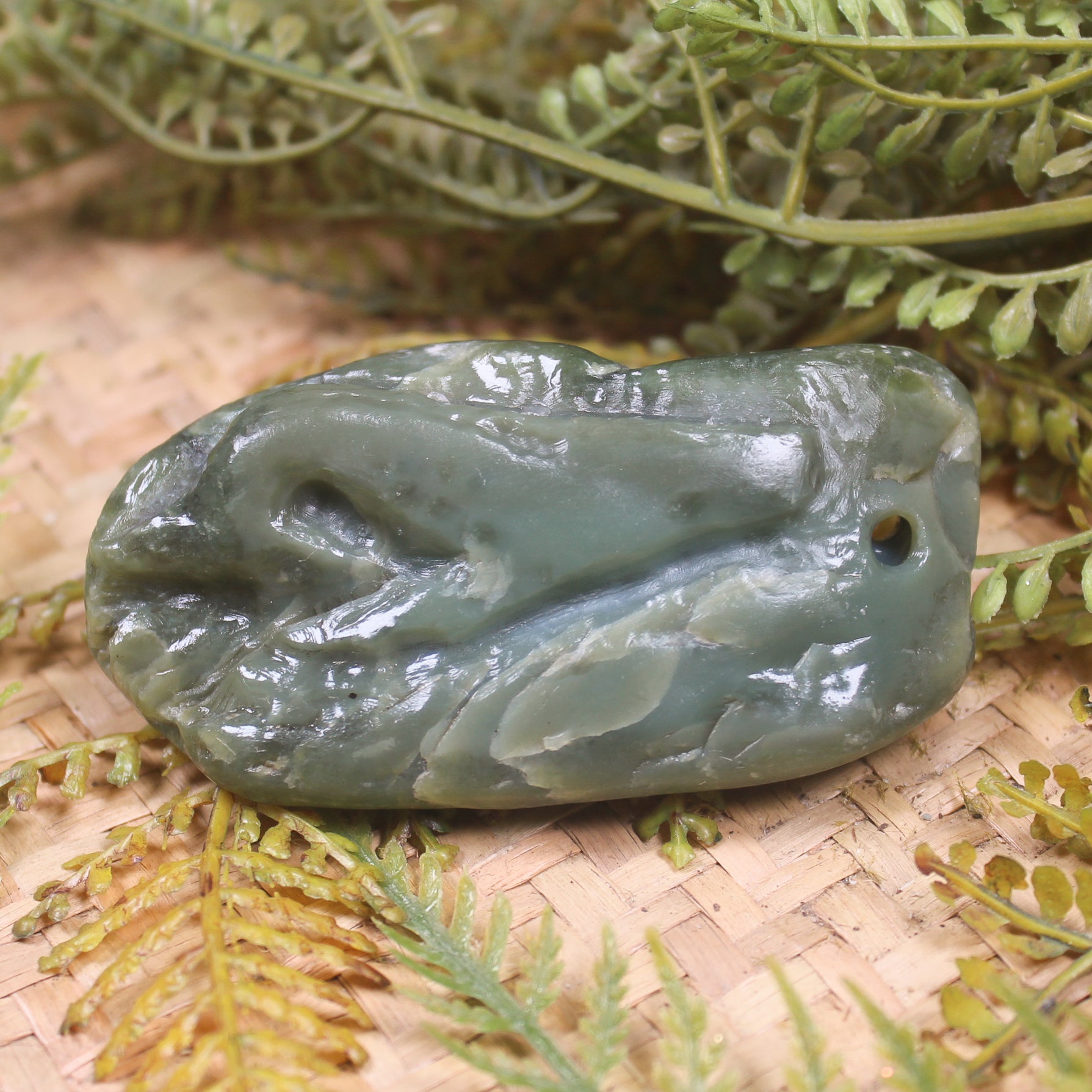 Freeform Touchstone Pounamu Sculpture - Inanga Pounamu - NZ Greenstone