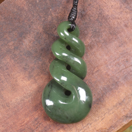 Twist or Pikorua carved from Hapopo Pounamu - NZ Greenstone