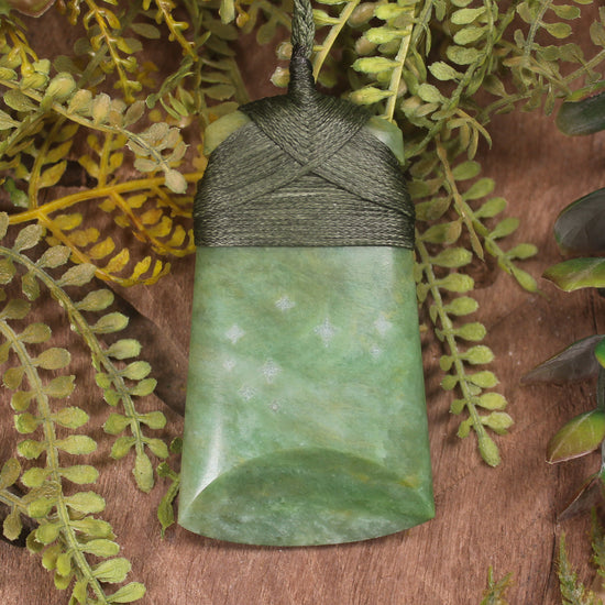 Flower Jade Pounamu Toki