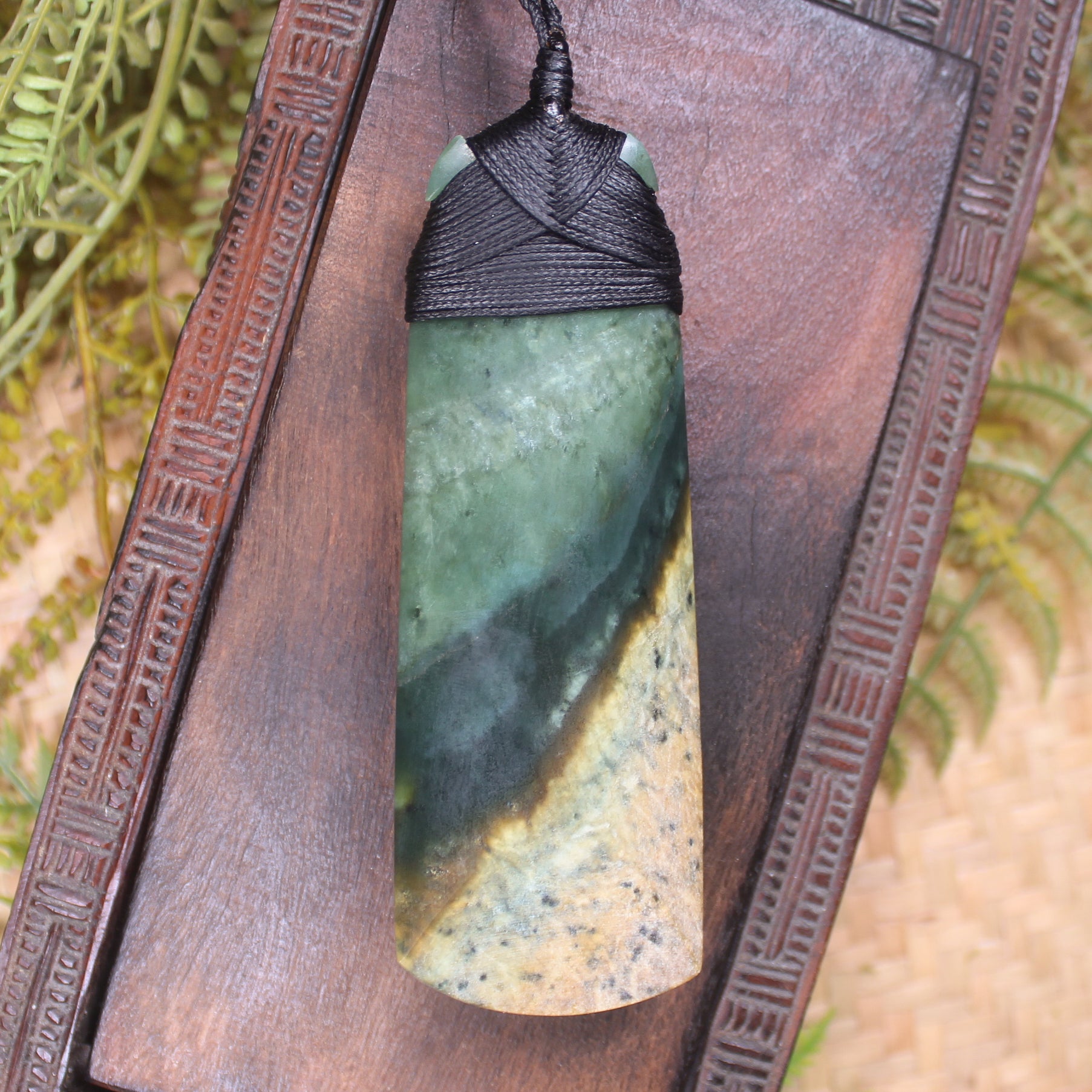 Flower Jade Pounamu Toki