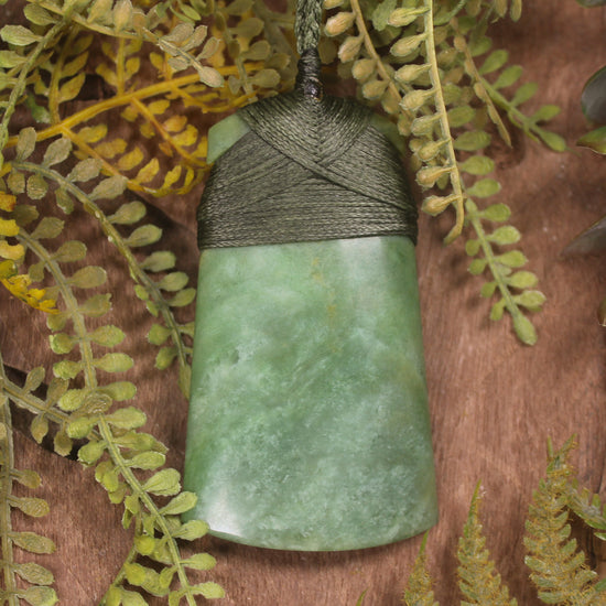 Flower Jade Pounamu Toki