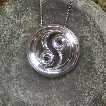 Rimu Pounamu pendant set in Sterling Silver - NZ Greenstone