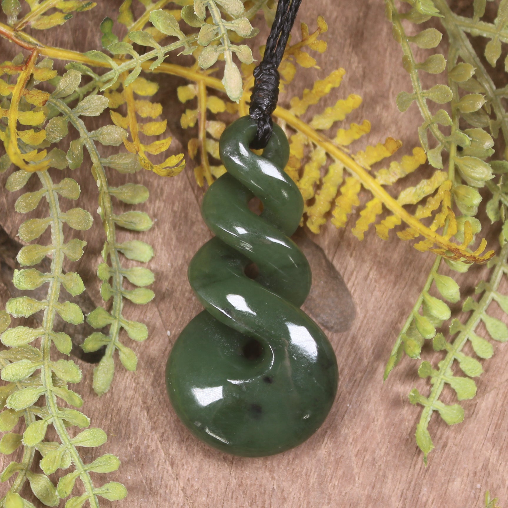 Twist carved from Kawakawa Pounamu - NZ Greenstone