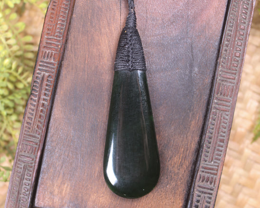 Kawakawa Pounamu Roimata Pendant - NZ Greenstone
