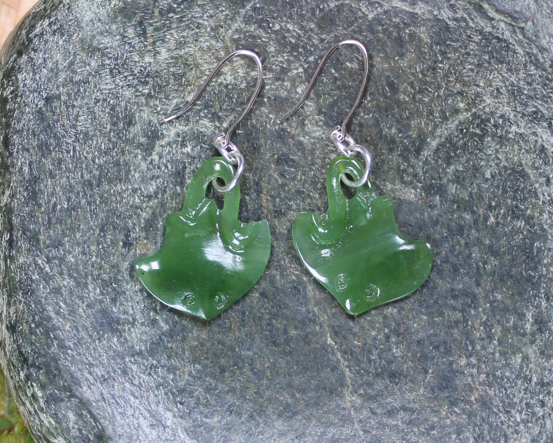 Hapopo Pounamu Stingray earrings