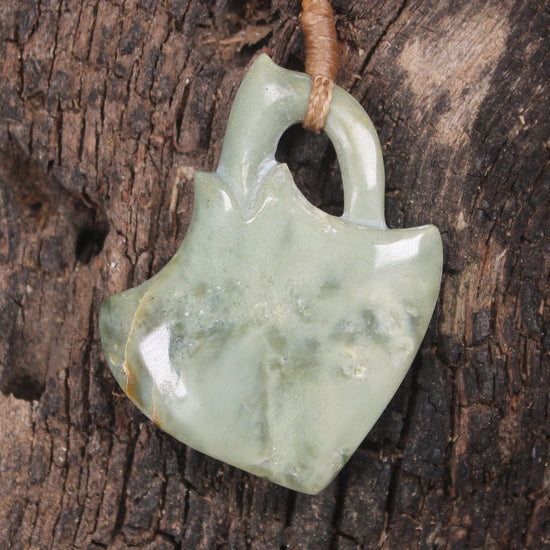 Inanga Pounamu Whai
