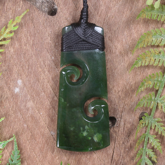 Kawakawa Pounamu Toki with Koru