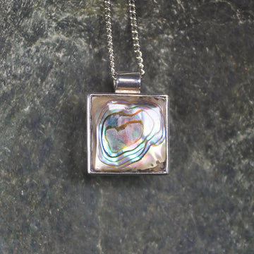 Sterling Silver Pāua Shell Pendant