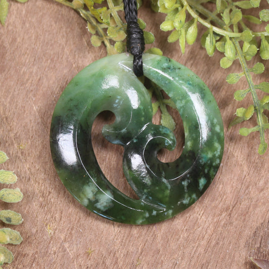 Kawakawa Pounamu Koru
