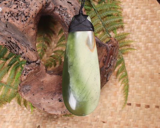 Roimata or Teardrop carved from Tangiwai Pounamu - NZ Greenstone