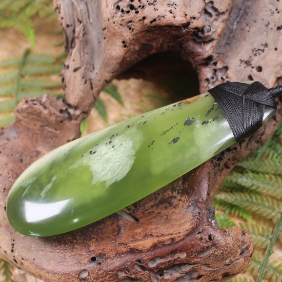 Roimata or Teardrop carved from Tangiwai Pounamu - NZ Greenstone