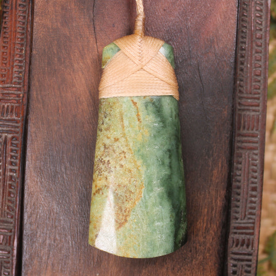 Flower Jade Pounamu Toki