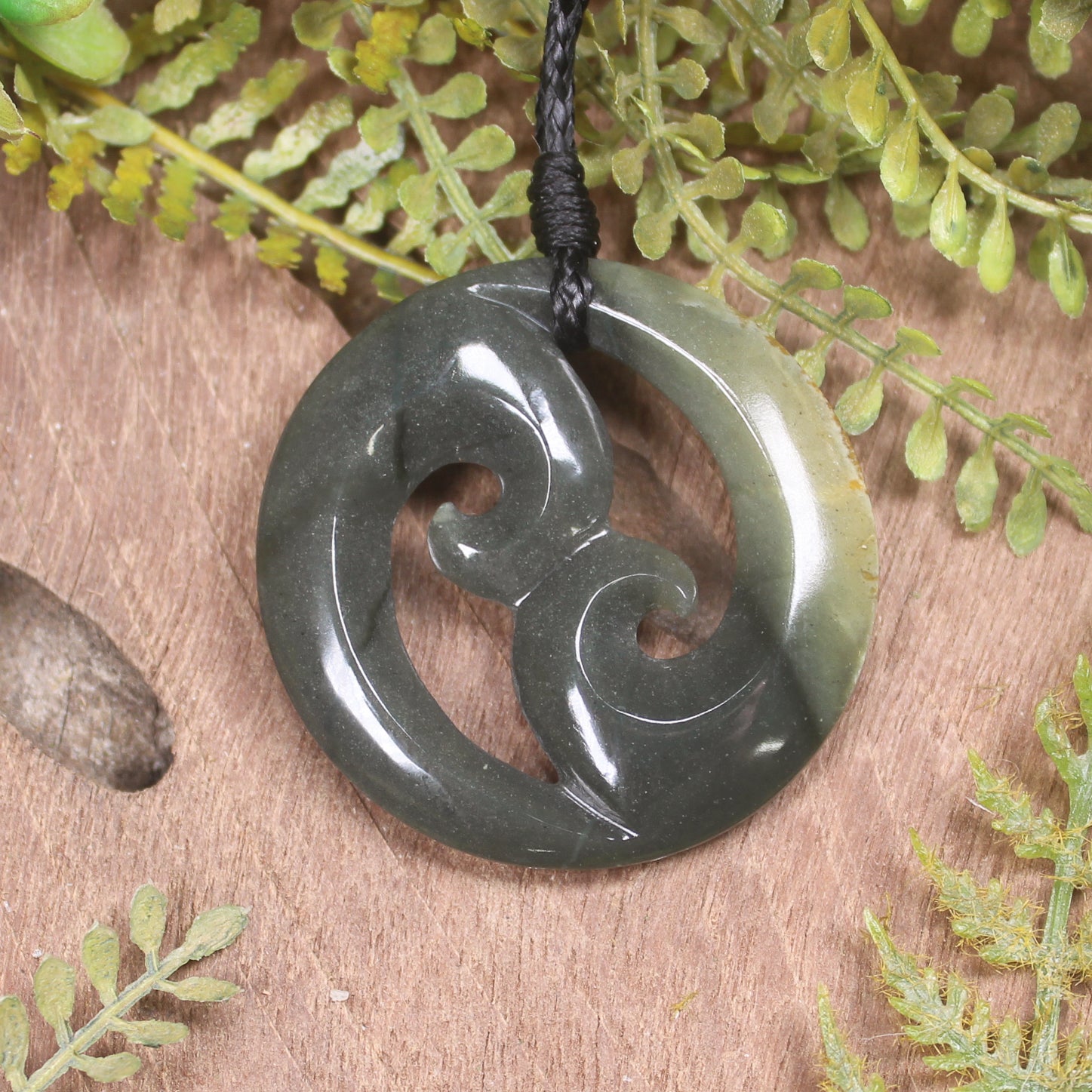 Inanga Koru pendant - NZ Greenstone