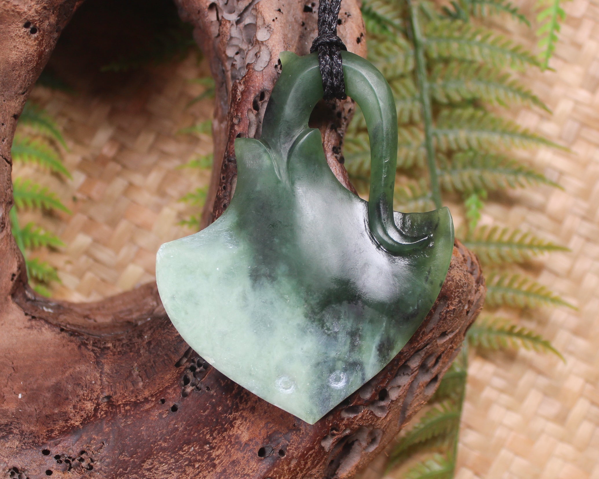 Stingray or Whai carved from Rimu Pounamu - NZ Greenstone