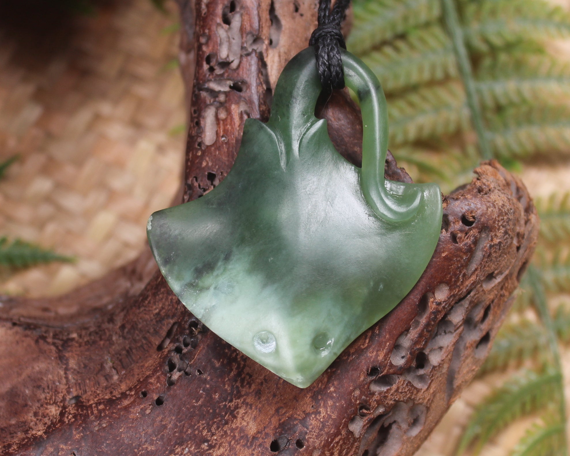 Stingray or Whai carved from Kawakawa Pounamu - NZ Greenstone