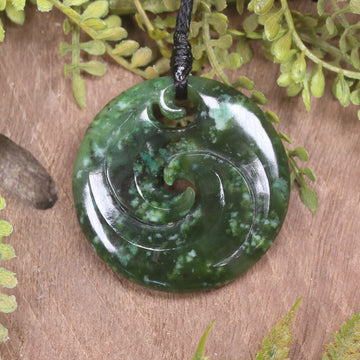 Kawakawa Pounamu Koru