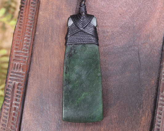 Kawakawa Pounamu Toki