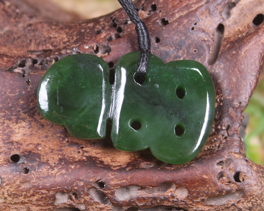 Kawakawa Pounamu Hei Tiki - NZ Greenstone