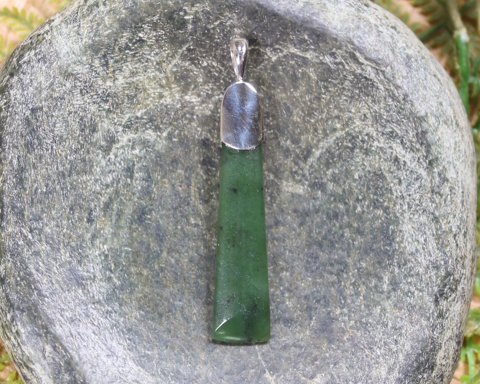 Hapopo Pounamu pendant set in Sterling Silver - NZ Greenstone