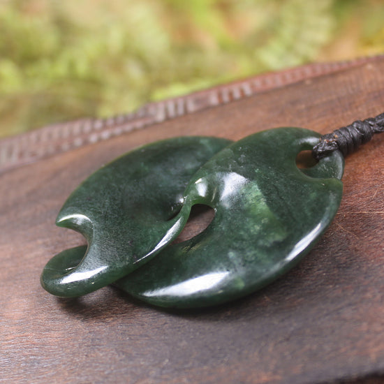 Koru Twist or Pikorua carved from Kawakawa Pounamu - NZ Greenstone