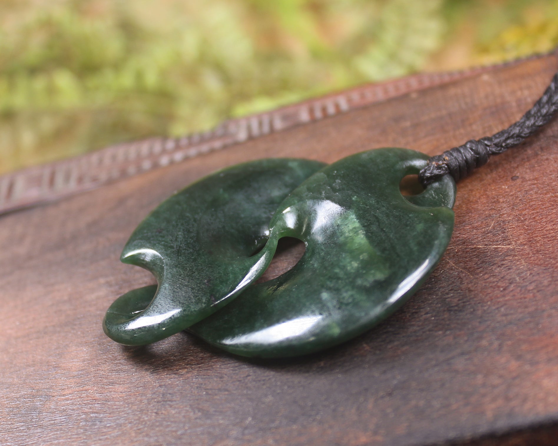 Koru Twist or Pikorua carved from Kawakawa Pounamu - NZ Greenstone