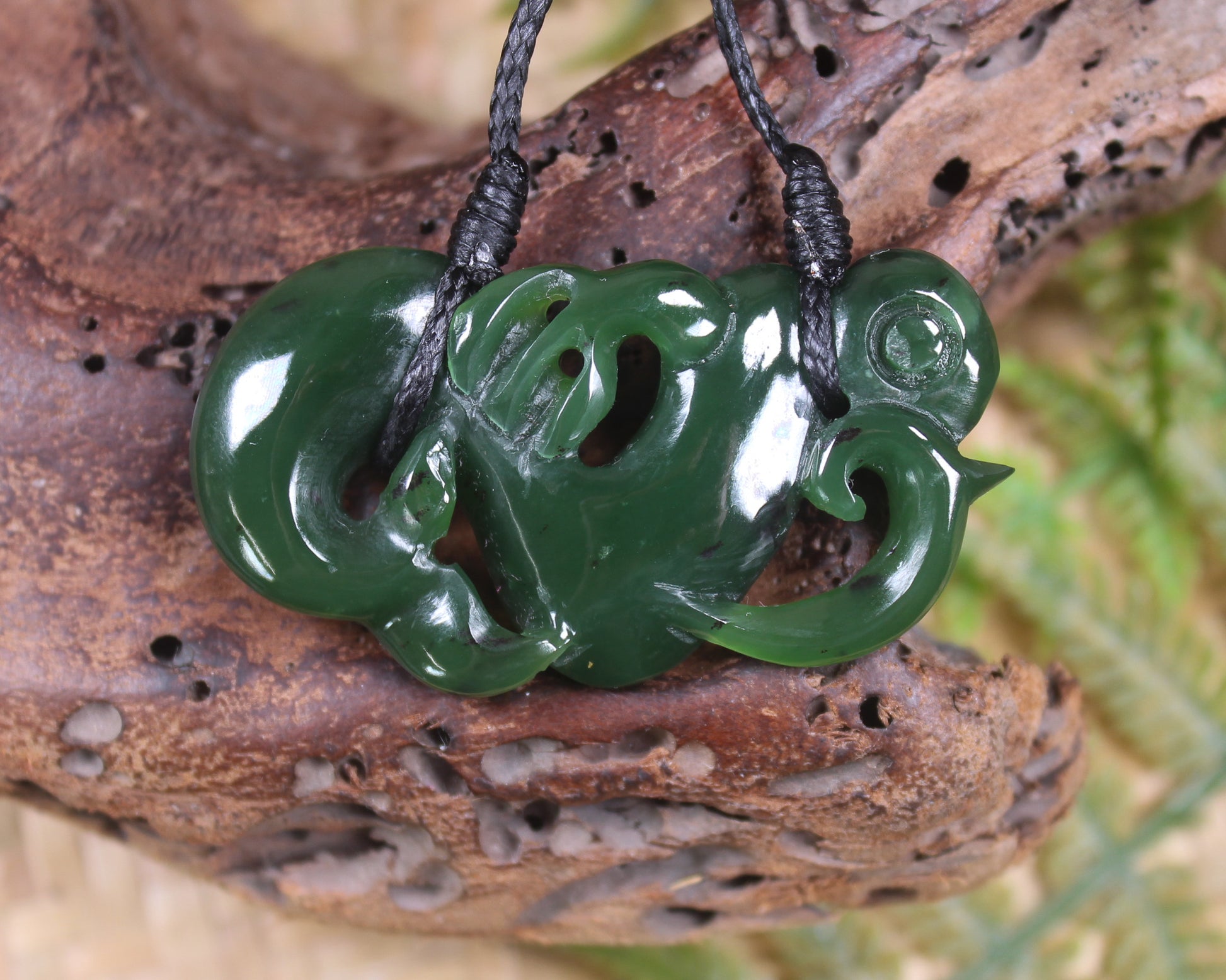 Manaia carved from Kawakawa Pounamu - NZ Greenstone