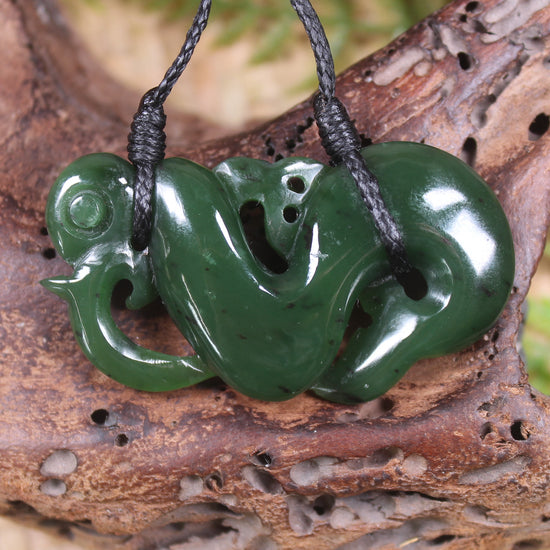 Manaia carved from Kawakawa Pounamu - NZ Greenstone