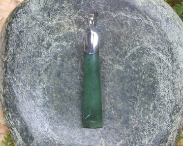 Hapopo Pounamu pendant set in Sterling Silver - NZ Greenstone